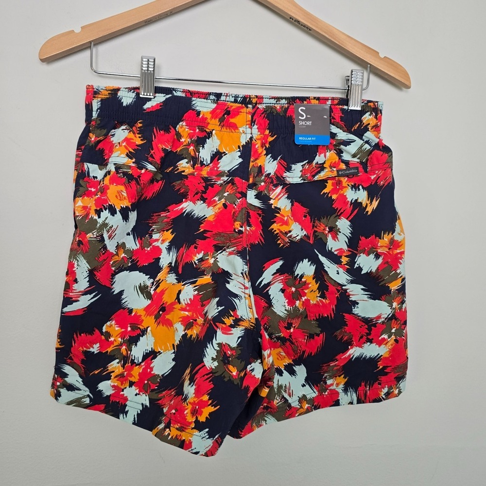 NWT Columbia Women Walnut River Nocturnal Typhoon Blooms Shorts S Lightweight - Picture 5 of 11
